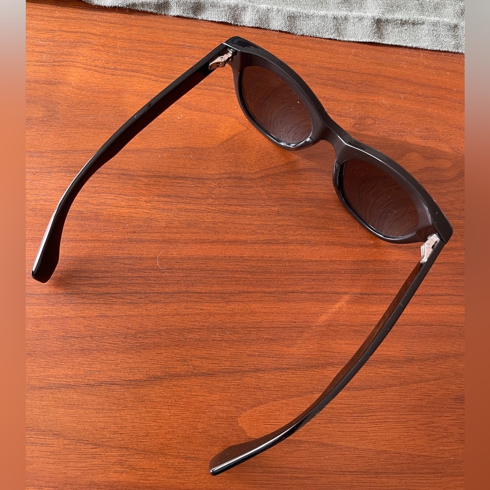 Diff Classic Black Sunglasses - image 5